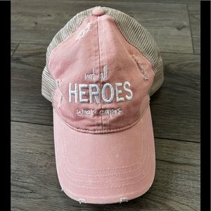 Women’s‎ trucker hat